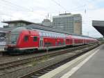 Ein RE6 nach Dsseldorf Hbf steht hier am 20.08.2013 im Essener Hbf.