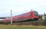 Der NRW-Express legt sich bei Merzenich auf dem Weg nach Aachen in die Kurfe. 17.02.2007