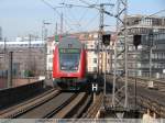 Der RE2 nach Cottbus erreicht in krze Berlin Alexanderplatz.