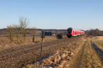 Da auf der KBS 940 zur Zeit am Sonntag Schienenersatzverkehr von Hörlkofen in Richtung Mühldorf besteht, pendeln zwei Doppelstockzüge zwischen erstgenanntem Ort und München Hbf.