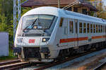 IC 2212 nach Ankunft im Ostseebad Binz bei Rangierarbeiten auf dem Bahnhof, zu sehen ist der Steuerwagen 95 251. - 18.05.2019
