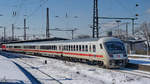 Ein IC1 bei der Durchfahrt am Hauptbahnhof Wanne-Eickel. (Februar 2021)