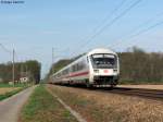 Am 03.04.2011 konnte ich den IC 2807 (Frankfurt (Main) - Konstanz) zwischen Weingarten und Karlsruhe-Durlach fotografieren.