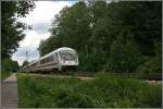 InterCity 2297 von Frankfurt/Main nach Salzburg Hbf fhrt am 27.06.07 dem nchsten Halt Rosenheim entgegen.