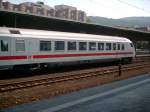 Ein IC Steuerwagen steht in Heidelberg Hbf bereit zur Abfahrt in Richtung Stralsund,5.8.04.