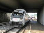 Ein IC391 von Frankfurt(Main)Hbf nach Linz Hbf.Am 23.07.08 beim Halt in Weinheim.