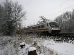 IC 2297 ist am 12.12.2008 bei winterlichem Wetter in Haar unterwegs.