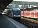 IC Steuerwagen bei der Einfahrt von Heidelberg Hbf, schiebend Lok ist die 120-119.