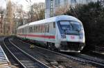 IC verlt den Hbf Bonn, Zugpferd 120 132-6 - 27.01.2012