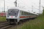 Steuerwagen(Bpmbdzf)als IC2239 von Warnemnde nach Leipzig Hbf bei der Ausfahrt im Rostocker Hbf.29.05.2015 