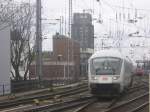 Ein IC Steuerwagen fhrt als IC 2114 von Stuttgart nach Hamburg-Altona in Kln Hbf ein.