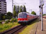 Die RB aus Itzehoe zum hamburger Hauptbahnhof beim Verlassen des elmshorner Bahnhofs. 06.06.08