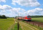 RE 21418 Hamburg Hbf - Kiel Hbf ber Lbeck Hbf kurz vor erreichen des Reinfelder Bahnhofs am 28.05.09 zwischen Bad Oldesloe und Reinfeld (Holst.)