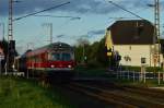 Kurz bevor ich wieder nass wurde kam noch ein RE4-Verstärkerzug nach Aachen am Bü Dahler Weg heran gefahren. 14.4.2014