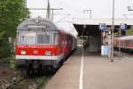 Karlsruher Steuerwagen mit einer RB nach Hamburg-Altona am 24.04.2007 in Elmshorn