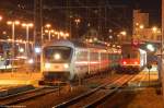 IC 2163 nach Nrnberg Hbf auf Gleis 2 und RB 37167 nach Donauwrth auf Gleis 1, aufgenommen am Abend des 17.03.08 in Aalen.