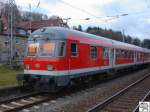 Steuerwagen 50 80 82-34 189-4 (Bnrdzf 463.1) im Bahnhof Kronach / Oberfranken.