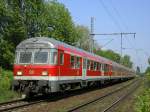 RE 3 Dsseldorf - Hamm ber Nokia-Bahn ,Bochum Hbf.(ohne Halt)  nach Dortmund Hbf.Voraus ein Karlsruher Steuerwagen,im Schub die 111 013-9.(07.05.2008)