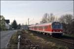 Steuerwagen vorraus ist eine RB59  HELLWEGBAHN  zwischen Dortmund-Aplerbeck und Dortmund-Slde unterwegs.