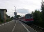 Hier ein RE16 von Reichenbach(Vogtl) nach Hof Hbf., bei der Durchfahrt am 19.8.2010 durch Netzschkau.