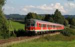 RB 57547 (Hergatz-Augsburg Hbf) mit Schublok 218 472-9 bei Hergatz 12.8.11