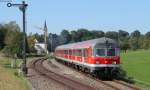 RE 22304 (Neustadt(Schwarzw)-Rottweil) mit Schublok 218 427-3 bei Döggingen 22.9.13