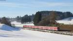 RE 57589 (Kempten(Allgäu)Hbf-München Hbf) mit Schublok 218 486-9 bei Aitrang 3.12.13