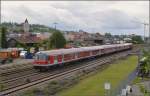 Auf dr schwäbische Eisebahne - oder - 10 Jahre Bodo. 

Der Zug mit 218 436-4 hat einen besonderen Karlsruher Steuerwagen. Die Falttüren sind erhalten geblieben. Im Gegensatz zu den V100 und Schienenbus gibt es diesen noch im täglichen Einsatz zu beobachten. Ravensburg, Mai 2014. 