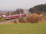 Am 26.01.18 verkehrt RB 59151 wegen einer Streckensperrung von Treuchlingen nur bis Eichstätt Bahnhof. Ersatzzug fährt ab Tauberfeld als RB 98951 nach München. Aufgenommen bei Paindorf.