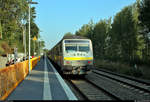 Bybdzf 482.1 mit Schublok 223 054-8 (Siemens ER20) der Beacon Rail Leasing S.à r.l., vermietet an Transdev Regio Ost (Mitteldeutsche Regiobahn | MRB), als RE 27754 (RE6) von Leipzig Hbf steht im