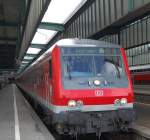 Steuerwagen eines von Wrzburg gekommenen Regionalzuges, der nun zur Fahrt in den Abstellbahnhof fertig ist und noch auf die Ausfahrtserlaubnis wartet. Stuttgart 18.08.09