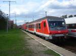 DB Dienstfahrt stand am 2. Steuerwagen der DB Regio bei den Schulungsfahrten. 143 069-3 im Sandwich zwischen zwei Steuerwagen. 28.04.2006 Dies ist keine normale Zugzusammenstellung!