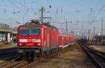 143 194 mit RB12522 Koblenz-Mönchengladbach am 14.02.2017 bei der Einfahrt nach Köln Messe/Deutz