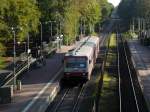 RB 43  Emschertal-Bahn  (Dortmund Hbf-Dorsten Bf). Bottrop-Feldhausen, 22.10.2011.

