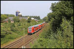 In der Regel, wie hier zu sehen, wird der RE 2 von Osnabrück aus nach Düsseldorf geschoben.
Hier durchfährt der Zug am 2.9.2024 um 15.02 Uhr mit Steuerwagen voraus die Bauernschaft Hörne am Stadtrand von Osnabrück.