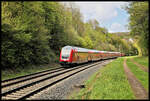 RE 2 hat hier gerade an 7.5.2021 um 15.03 Uhr den Lengericher Tunnel verlassen und ist auf der Rollbahn in Richtung Münster nach Düsseldorf unterwegs.