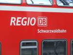 Eine Detailaufnahme des Neuen Regio Logos mit der Ergnzung 'Schwarzwaldbahn', hier fotografiert in Offenburg (29.07.2007)