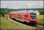 Ein Doppelstockzug fuhr am 14.Juni 2008 in Richtung Ulm. Geschoben wurde er von einer 146er. Aufgenommen bei Vorderdenkental.