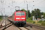 Einfahrt am 23.07.2014 in Müllheim (Baden) von der Freiburger 111 062-6 mit einer RB (Offenburg - Schliengen).