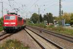 Einfahrt von 111 064 am 05.09.2014 mit einer RB M  (Offenburg - Neuenburg (Baden)) in Müllheim (Baden).