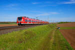 425 147 als RB 58107 (Würzburg Hbf - Treuchtlingen) bei Uffenheim, 09.05.2021