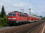 111 185-5 mit dem RE von Mnchen nach Nrnberg bei Regensburg Prfening,9.05.2009