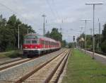 Eine Regionalbahn von Lichtenfels nach Bamberg verlsst am 6. August 2011 den Bahnhof Hallstadt (bei Bamberg).