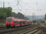 2442 224 und 2442 222 durchfahren am 08. Mai 2013 als Lt nach Nrnberg Hbf den Bahnhof Kronach.