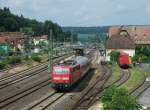 111 226-7 erreicht am 12.Juni 2013 mit einer RB nach Saalfeld(Saale) den Bahnhof Kronach auf Gleis 1.