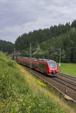 442 272 ist als RE nach Nrnberg Hbf zwischen Steinbach am Wald und Frtschendorf unterwegs (20.08.2013)