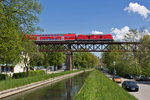 am 9.5.2016 überquerte diese 245 mit einem RE aus München kommend die Brücke über den Kanal bei Wangen, aufgrund von Bauarbeiten bei Oberstaufen wurden im Sommer 2016 die RE Züge (aber auch die ALX Züge) teilweise über Memmingen-Kisslegg-Wangen-Hergatz umgeleitet ...