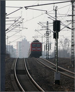 Am Neigungswechsel -

Ein Regionalexpress-Zug kurz vor der Einfahrt in den Berliner Fernbahntunnel beim Gleisdreieck.

28.02.2016 (M)