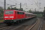 Am 31.05.2013 schob die Frankfurter 111 193 eine RegionalBahn von Frankfurt (Main) Hbf nach Weinheim aus dem Darmstdter Hauptbahnhof raus.