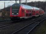 Fr einen ausgefallenen Flirt kam am 27.November 2009 wieder einmal eine Doppelstockeinheit zum Einsatz.Hier fotografierte ich eine Regionalbahn Sassnitz-Rostock bei der Einfahrt in den Bahnhof Bergen/Rgen.
